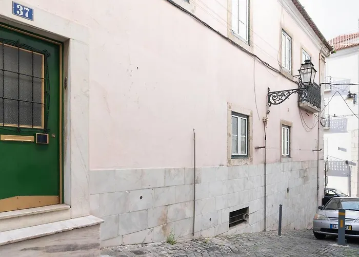 شقة Camoes Lounge W/courtyard *