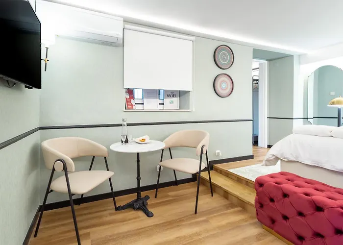 Camoes Lounge W/courtyard Lisboa