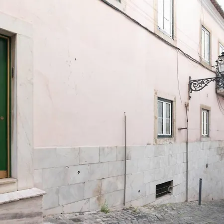 アパート Camoes Lounge W/courtyard *