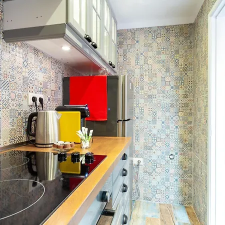 アパート Camoes Lounge W/courtyard